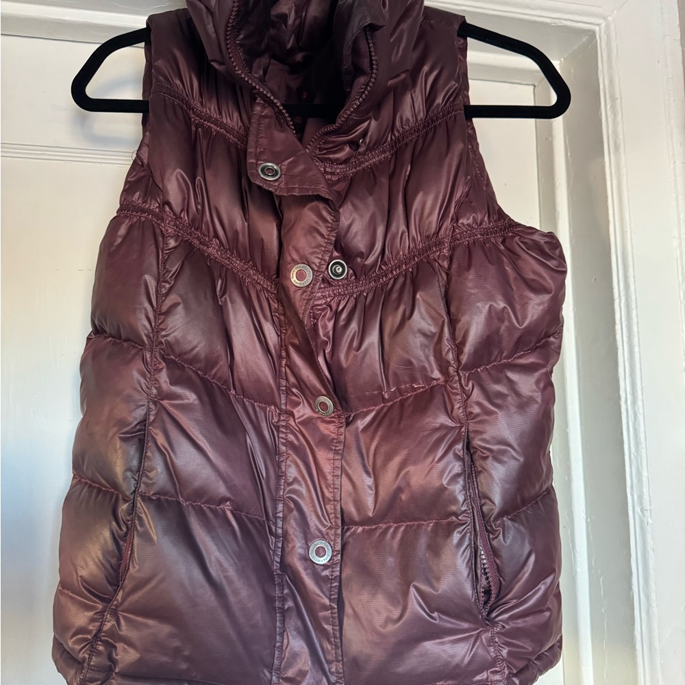 Prana Red Sleeveless Puffer Vest with Quilted Design and High Collar